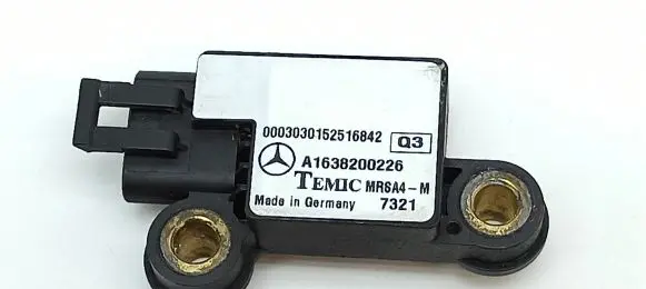 Mercedes-Benz ML W163 Airbag deployment crash/impact sensor A1638200226