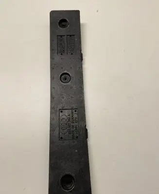 Audi TT TTS RS Mk3 8S Dash center air vent grill 8S0807550A 8S0807550