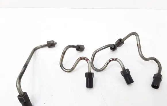 Mazda 6 Fuel injector supply line/pipe 