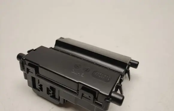 Mercedes-Benz EQC Heater blower motor/fan resistor A0009009225