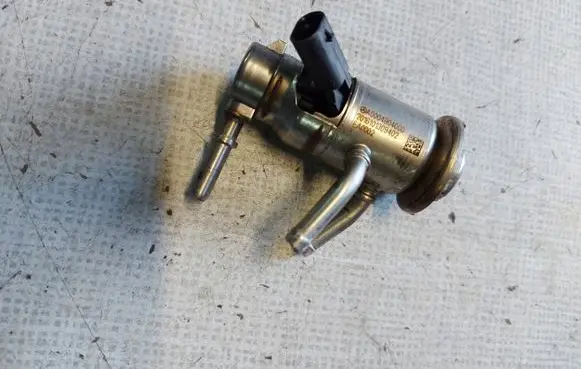 Mercedes-Benz A W177 AdBlue injector A0004904000