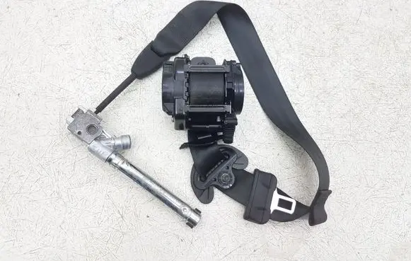 Ford Escape IV Front seatbelt LJ6BS612D64 LJ6BS612D64AD3JA6 C9678