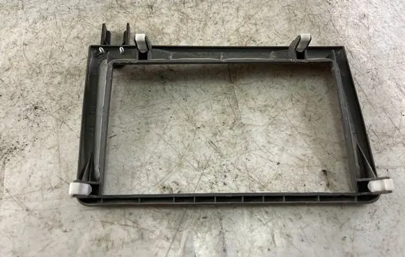 Radio/GPS head unit trim