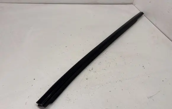 Dodge Hornet Rear door trim (molding) 68607092AA 68606973AA