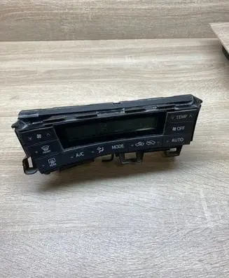 Toyota Prius (XW30) Climate control unit 75D725 5590047010 75D725RH