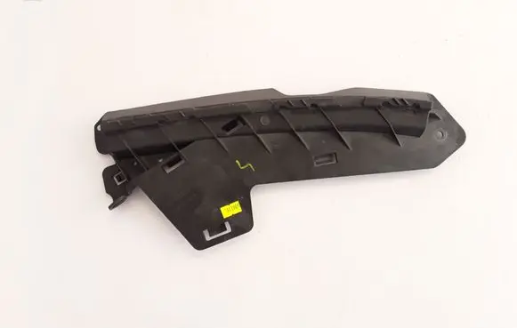 Volvo XC70 Front bumper mounting bracket