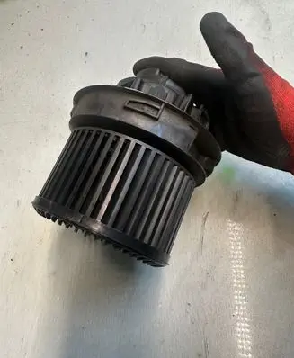 Peugeot 207 Heater fan/blower N102993X