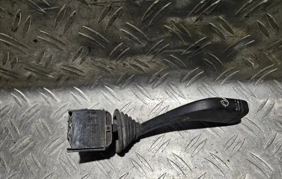 Opel Omega A Wiper control stalk 90213328 501328
