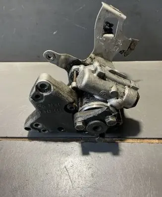 BMW 3 E46 Power steering pump 2247556