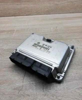 Volkswagen PASSAT B5 Engine control unit/module ECU 038906019aj 0281010303