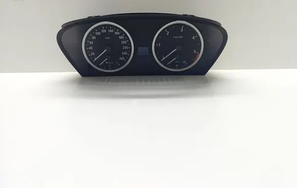 BMW 5 E60 E61 Speedometer (instrument cluster) 9135253 62119135253 019747