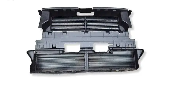 Ford Fusion II Radiator trim 