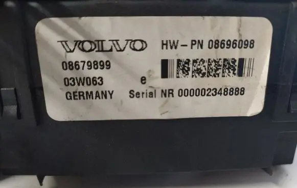 Volvo S60 Fuse module 08679899 03W063 08696098