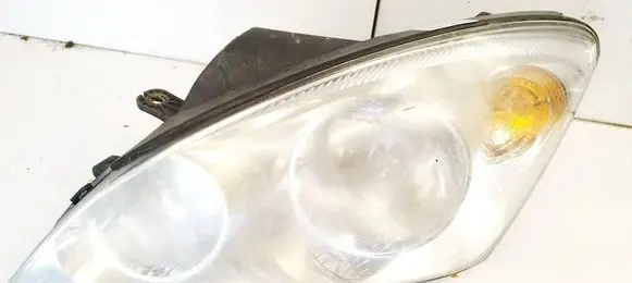 KIA Ceed Headlight/headlamp 921011H000