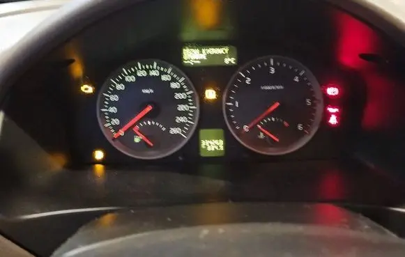 Volvo V50 Speedometer (instrument cluster) 30710071 IMPRK1529534