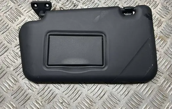 Sun visor