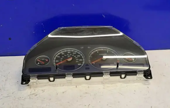 Volvo XC90 Speedometer (instrument cluster) 30746111 8602891