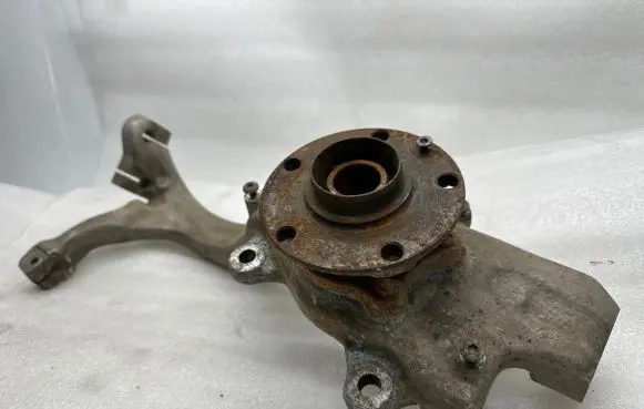 Audi A6 S6 C6 4F Front wheel hub spindle knuckle 4F0407242E 4F0258