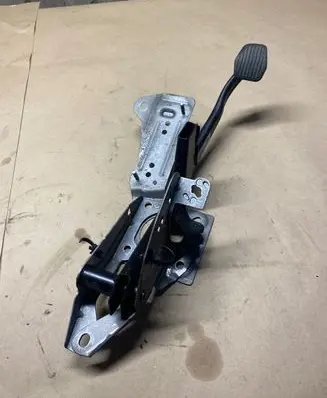 Volvo V40 Brake pedal 31381466