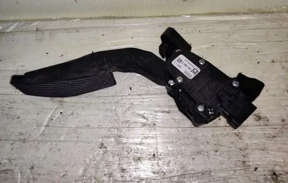 Cadillac BLS Accelerator throttle pedal GM9186724CE