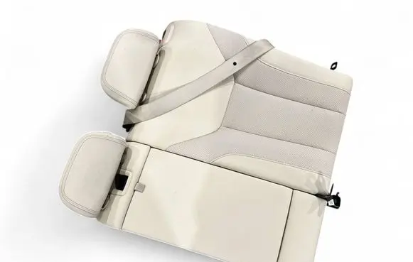 BMW i4 Rear seat 