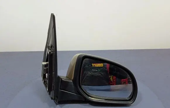 Hyundai i10 Front door electric wing mirror