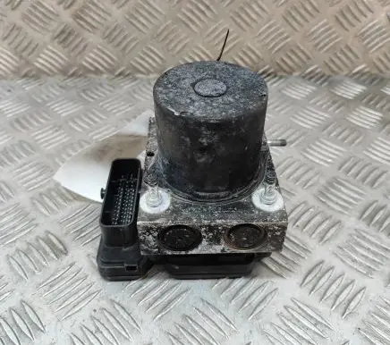 Mercedes-Benz Sprinter W906 ABS Pump A9069004701