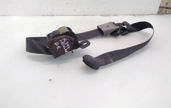 Chrysler Voyager Front seatbelt 