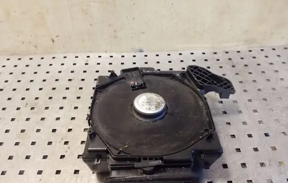 Mini Cooper Countryman R60 Subwoofer speaker 65139800511 9800511