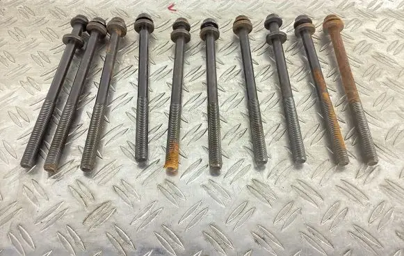 Honda CR-V Cylinder head bolts 90005RBDE01