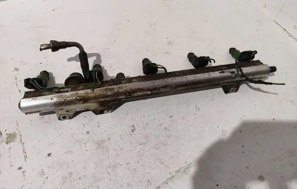 Volvo S60 Fuel injectors set 9202710 1473146