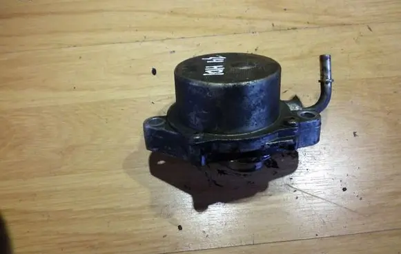 Peugeot 206 Vacuum pump 72814402