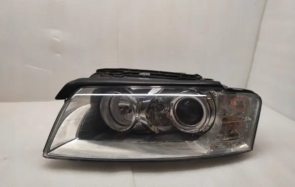 Audi A8 S8 D3 4E Headlight/headlamp