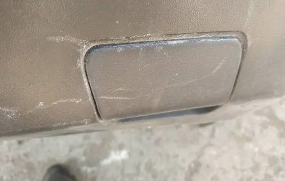 Volkswagen Jetta V Rear bumper row hook cap/cover 