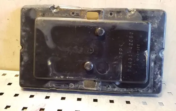 Battery tray