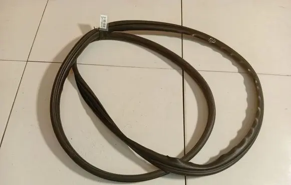 Renault Scenic II - Grand scenic II Rubber seal front coupe door 
