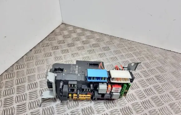 Mercedes-Benz E W212 Fuse box set 2129021201 5DK00962037 2129004201