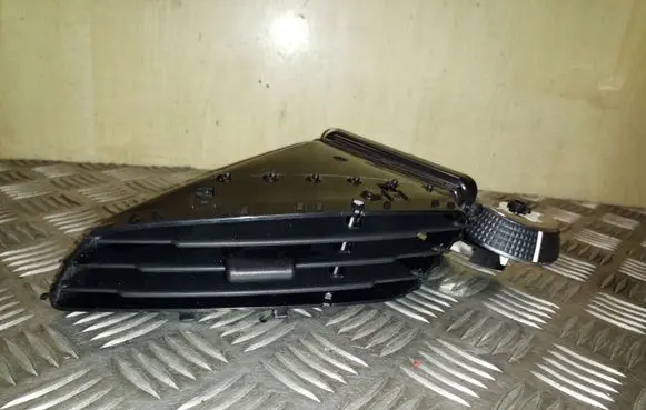 Ford Kuga II Dash center air vent grill 175593307465