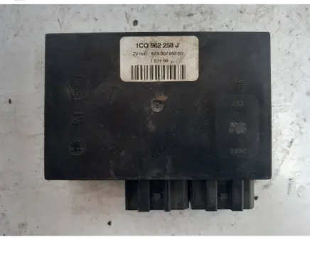 Volkswagen Golf IV Engine control unit/module 1C0962258J 5ZA00795550