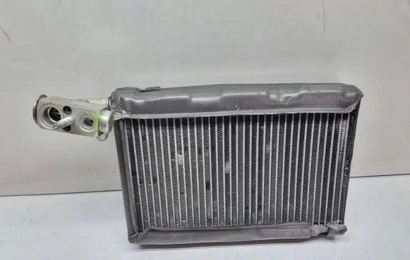 Jeep Grand Cherokee Air conditioning (A/C) radiator (interior) 327525T Z9413002