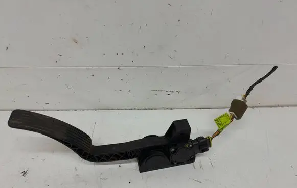 SsangYong Rexton Accelerator throttle pedal 2055021001 8219008500