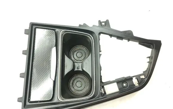 Cup holder front