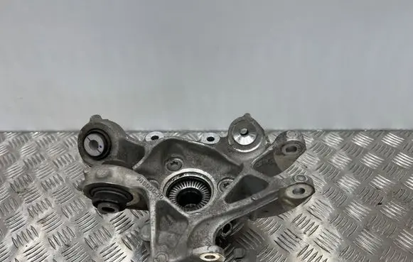 BMW i4 Rear wheel hub 6893274