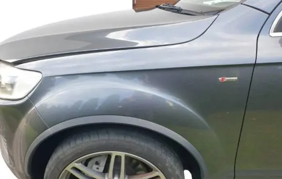 Audi Q7 4L Fender