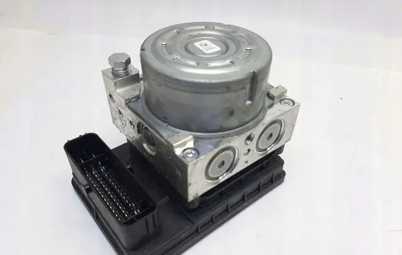 Volkswagen Golf VIII ABS Pump 5WA614517AE