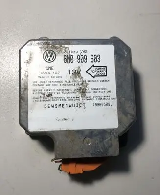 Volkswagen Golf III Airbag control unit/module 6N0909603