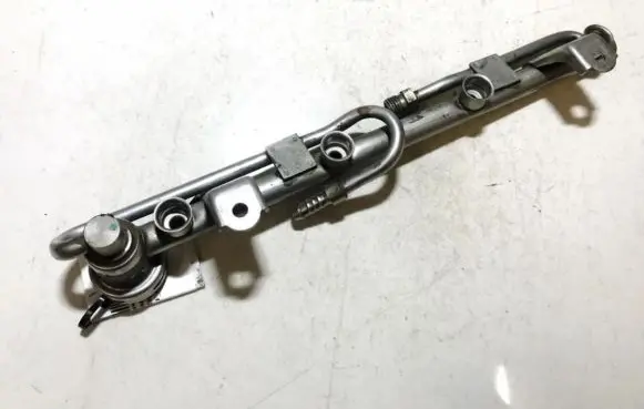 Volkswagen PASSAT B5 Fuel main line pipe 0280150444