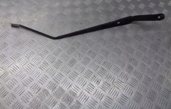 Toyota Avensis Verso Front wiper blade arm