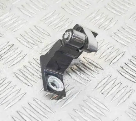 Skoda Octavia Mk3 (5E) Rear door upper hinge 8K0831402E A047058