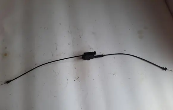 Audi A8 S8 D4 4H Engine bonnet/hood lock release cable 4H0823531
